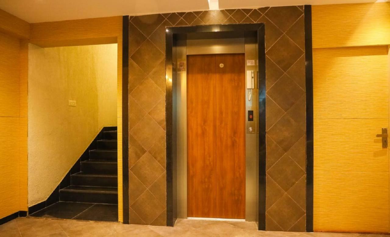 First Inn Hotels Chennai Luaran gambar